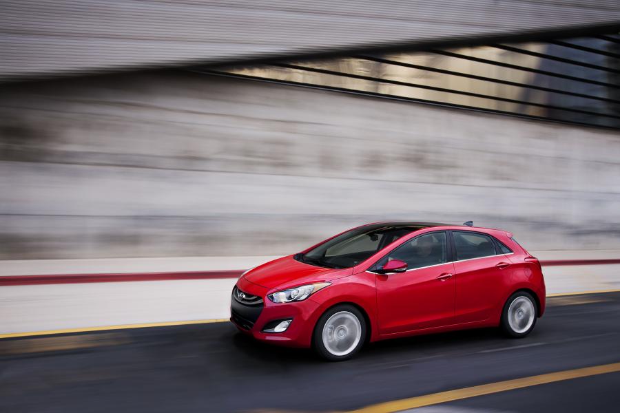  Hyundai Elantra GT 2012 года  (фото 46 из 151)